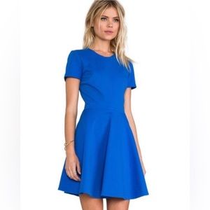 NWOT DVF - RED Ivana short-sleeve full-skirt dress